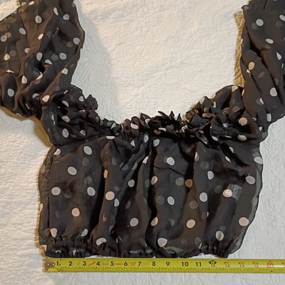 Live 4 Truth Cold Shoulder Top💗💗 Just Posted 🌹💖 - Picture 9 of 14